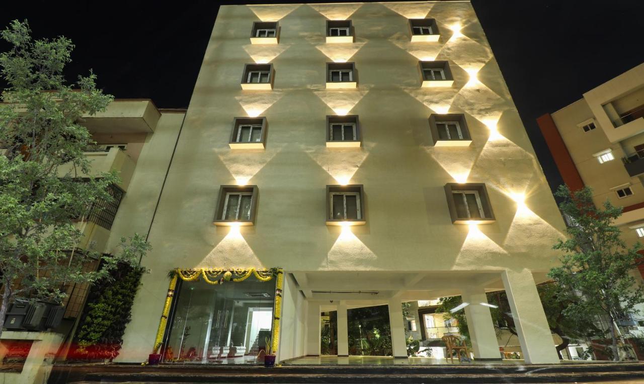 Treebo Sriz Cozy Seethamadhara Visakhapatnam Eksteriør bilde